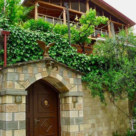 Alimeti Guesthouse Berati Exterior foto